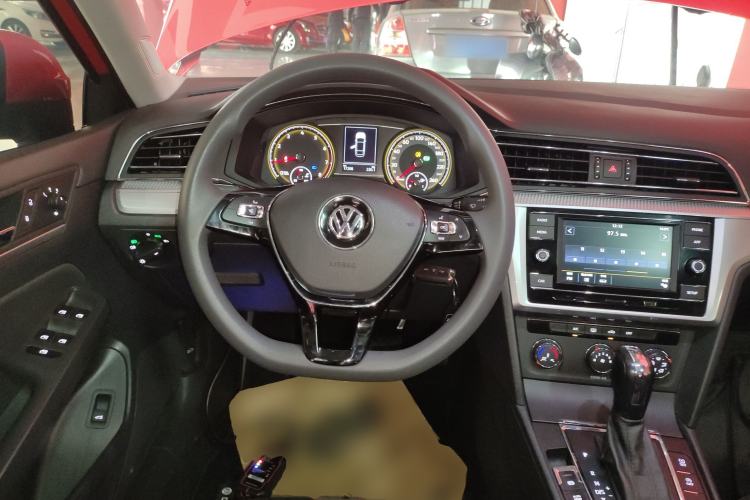 Used Volkswagen Lamando 2019 230TSI DSG Vision Edition China VI Standard