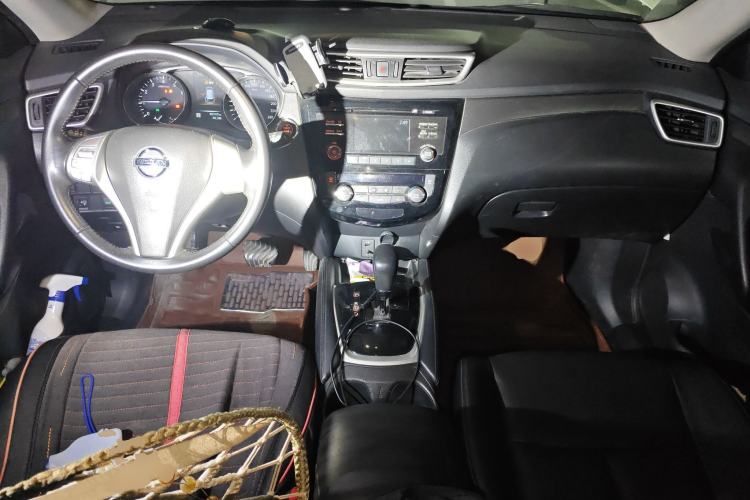 Used Nissan X-Trail 2015 2.0L CVT Comfort MAX Edition 2WD