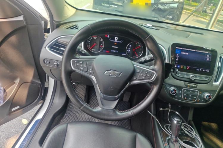 Used Chevrolet Malibu XL 2019 Redline 550T Automatic Smart Edition Steering Wheel