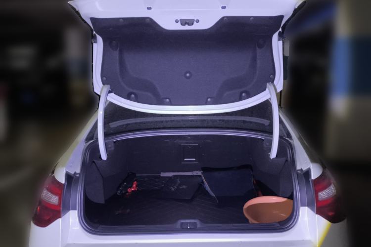 Used Citroen C5 2014 1.6T Automatic Luxury Model Trunk