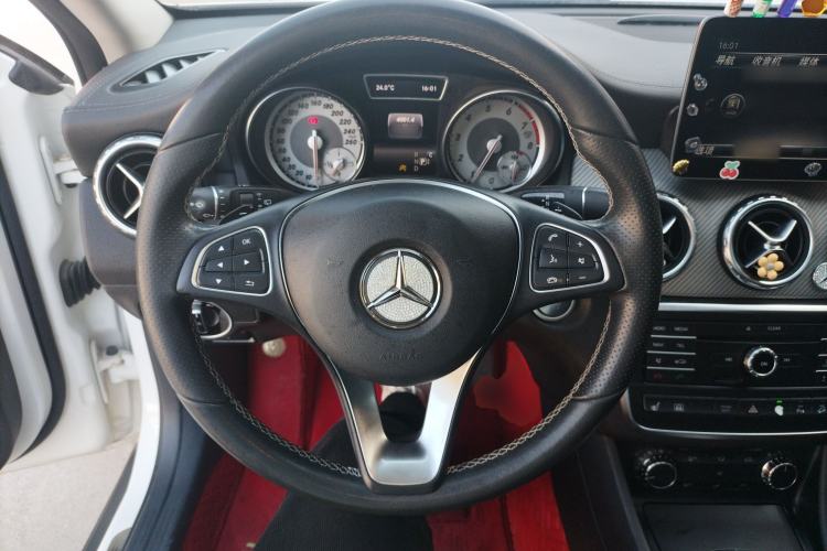 Used Mercedes-Benz GLA 2016 GLA 220 4MATIC Fashion Edition
