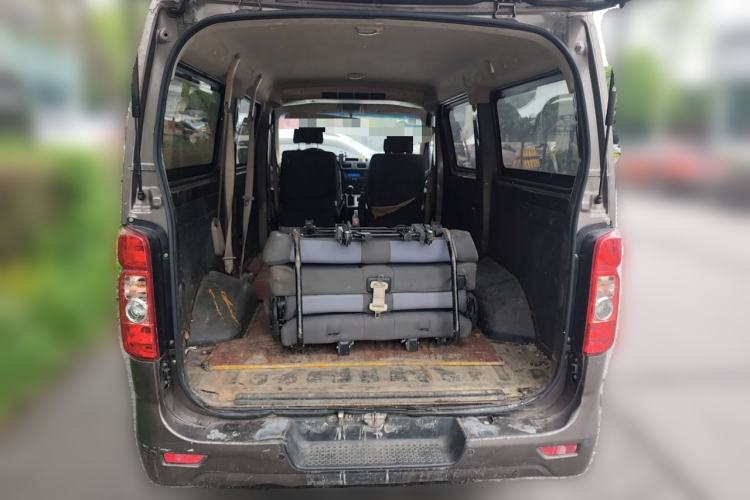 Used CHANGAN KAICHENG Ruixing M90 2018 2.0L Value-Added Flat-Top Liftback 6-Seater 4G94S Trunk