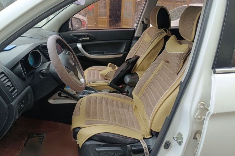 Used CHANGAN CS35 2015 1.6L Automatic Luxury Model China V Standard
