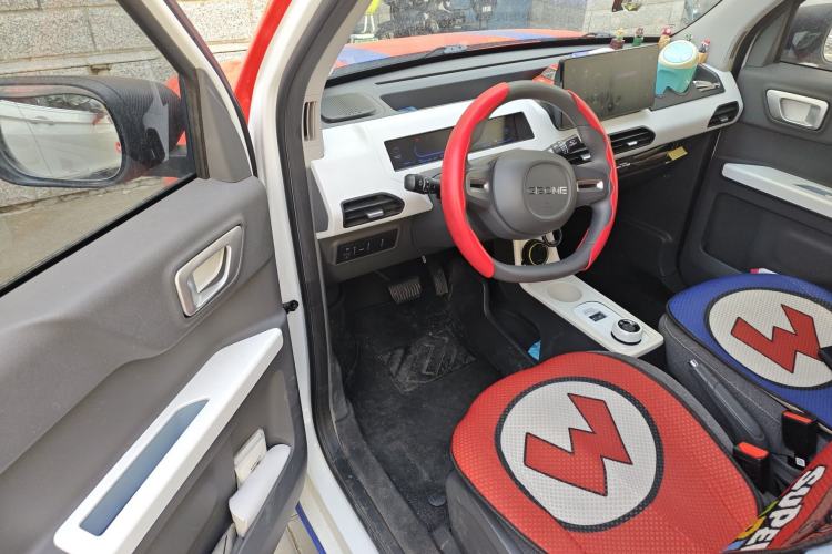 Used Geely Galaxy Panda 2023 Panda Mini 120km Super Cute Bear Driver Seat