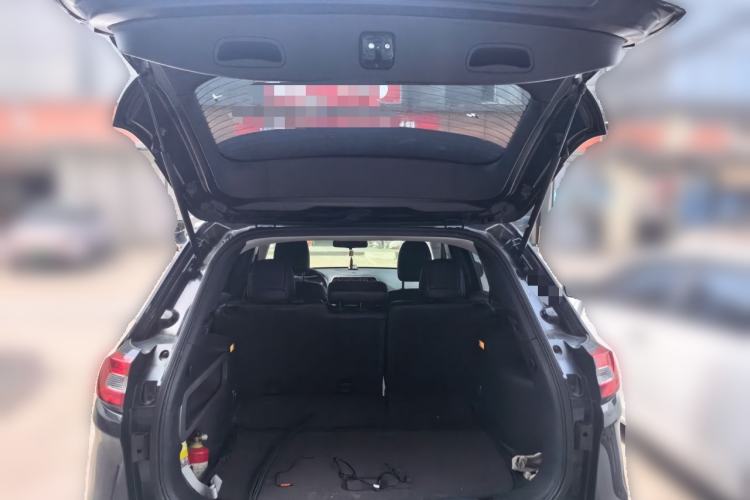 Used Jeep Cherokee 2016 2.4L Professional Edition Trunk