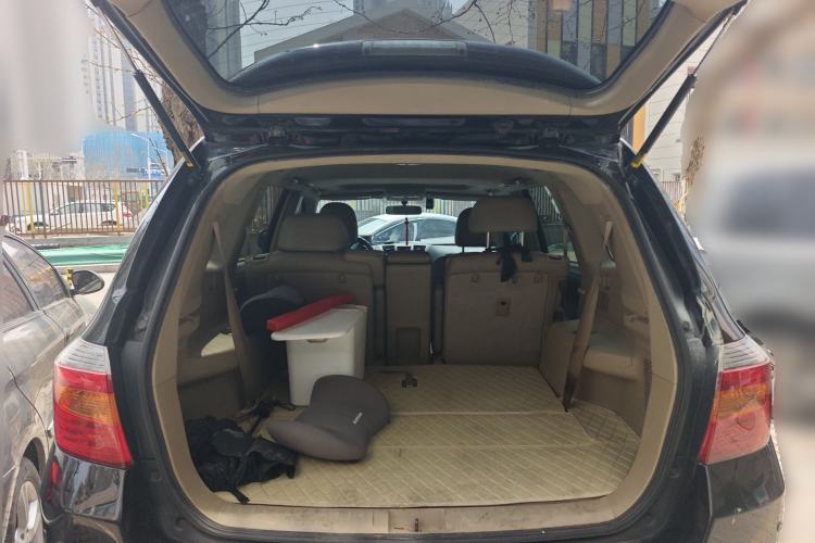 Used Toyota Highlander 2009 3.5L 4x4 7-Seater Luxury Edition Trunk