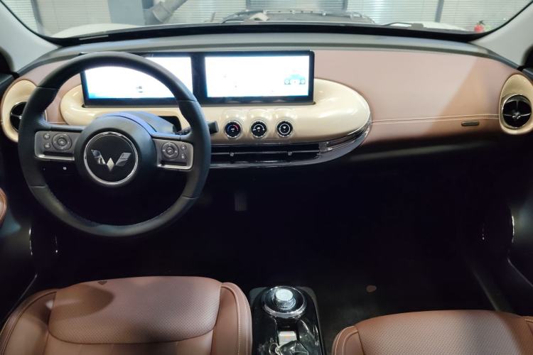 Used Wuling Bingo 2023 333 km Lingxi Connected Version Center Console