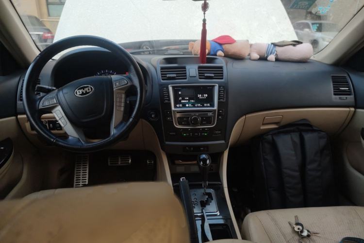 Used BYD G6 2013 1.5TID Automatic Luxury Model
