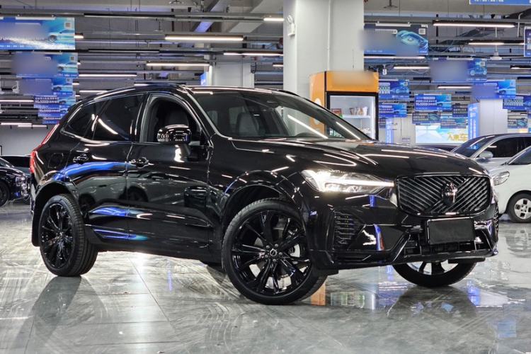 Used Volvo XC60 2026 B5 4x4 Smart Range Extreme Night Black Edition