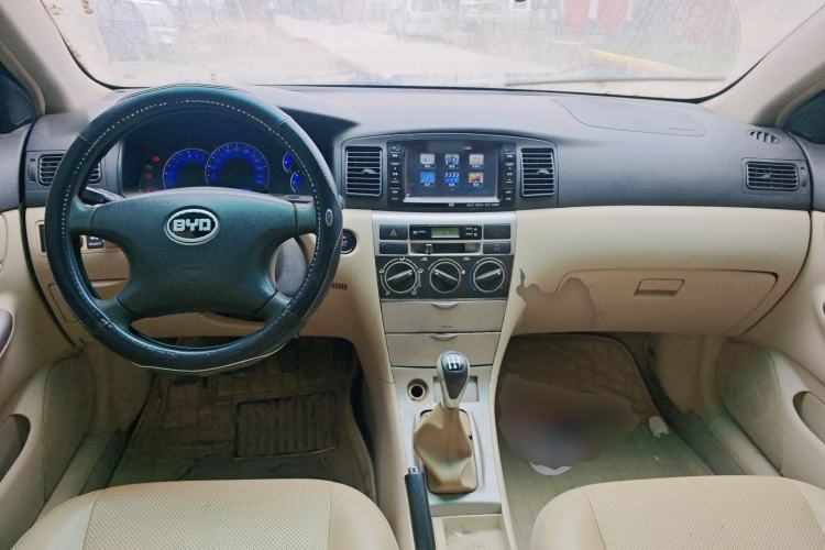 Used BYD F3 2013 Energy-Saving Edition 1.5L Manual Standard Model