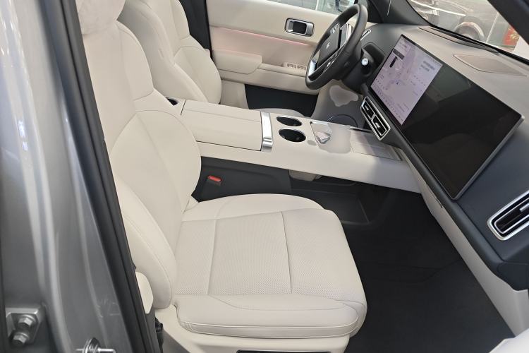 Used Li Auto L8 2025 Max Smart Refresh Edition