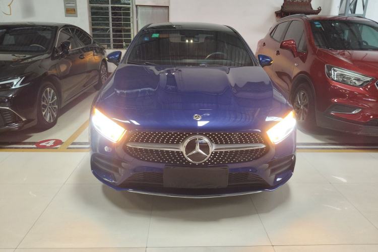 Used Mercedes-Benz A-Class 2020 Restyled A 200 L Sport Sedan Fashion Version
