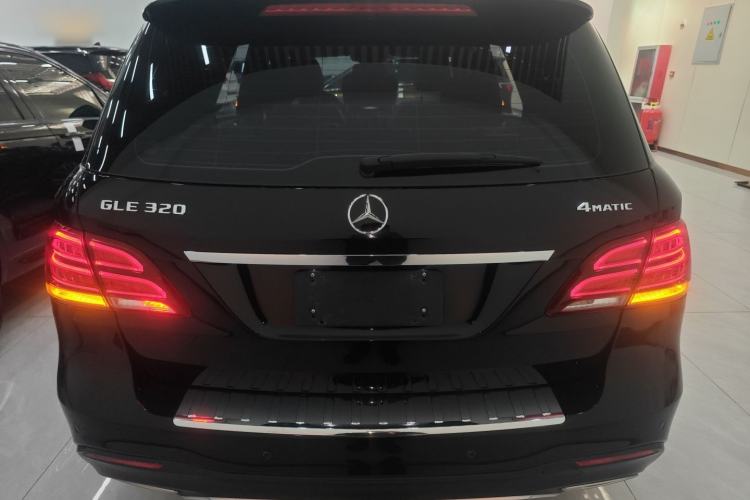 Used Mercedes-Benz GLE 2018 GLE 320 4MATIC Dynamic Edition Collector's Edition
