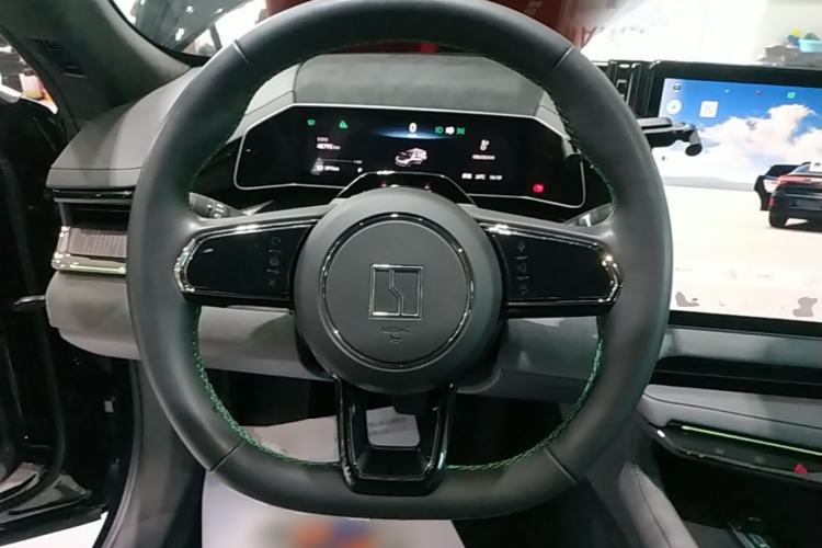 Used Zeekr 001 2022 Ultra-Long Range Dual-Motor ME Version Steering Wheel