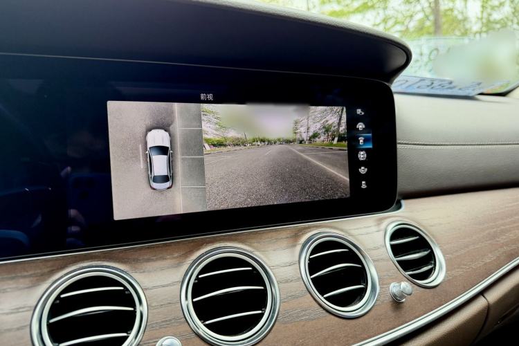 Used Mercedes-Benz E-Class New Energy 2022 Facelift E 350 e L Plug-in Hybrid Sedan Interior 6