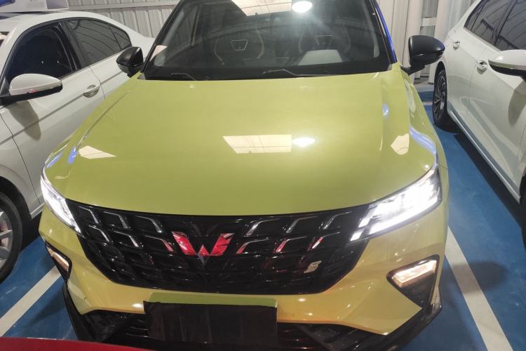 Used Wuling Alvez 2022 1.5T CVT Trendy & Cool Edition
