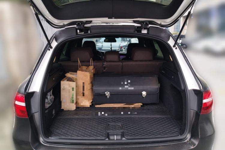 Used Mercedes-Benz GLC 2018 Facelift GLC 260 4MATIC Luxury Edition
