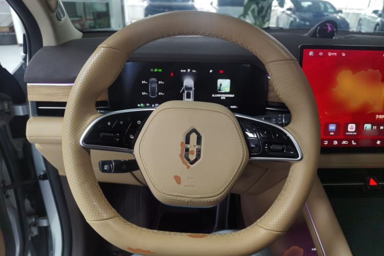 Used Hima AITO M7 2024 1.5T Intelligent Driving 4WD Ultra Version 6 Seats
