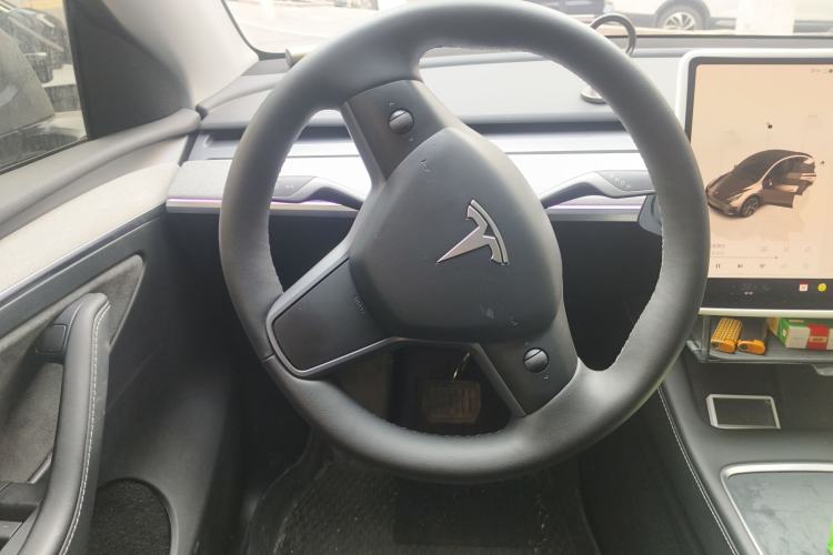 Used Tesla Model Y 2024 Rear-Wheel-Drive Version