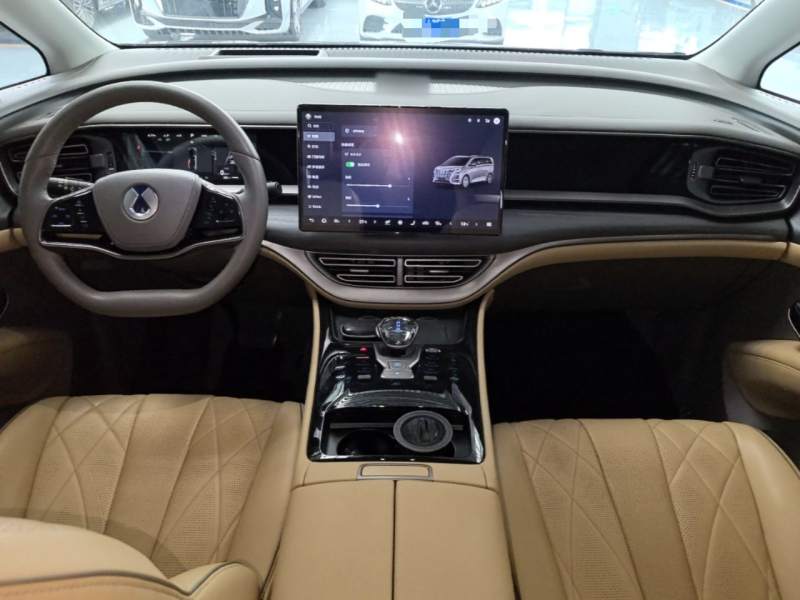 Used Denza D9 2022 DM-i 970 Four-Wheel Drive Prestige Model — 9
