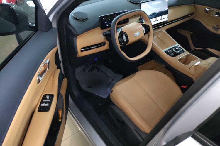 Used Geely Galaxy Xingjian 7 EM-i 2025 55 km Launch Edition Driver Seat