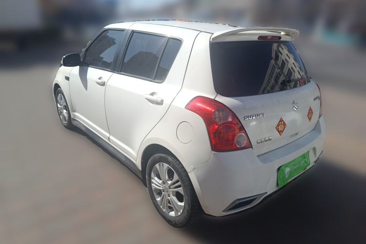 Used Suzuki Swift 2013 1.5L Automatic Standard Edition
