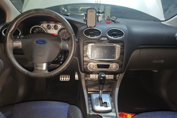 Used Ford Focus 2014 Hatchback Classic 1.8L Automatic Cool White Collector's Edition