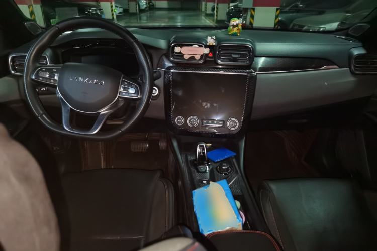 Used Lynk & Co 03 2020 1.5TD DCT JingPro Edition Center Console