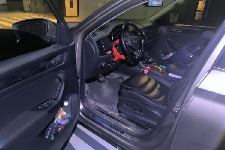 Used Skoda Kodiaq 2019 Facelifted TSI330 7-Seater Two-Wheel-Drive Luxury Enjoyment Edition China VI Standard
