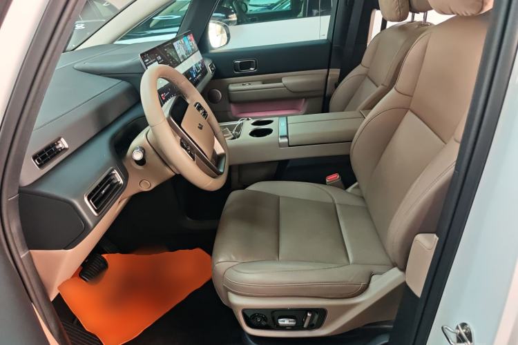 Used Li Auto MEGA 2025 Home Family Special Edition