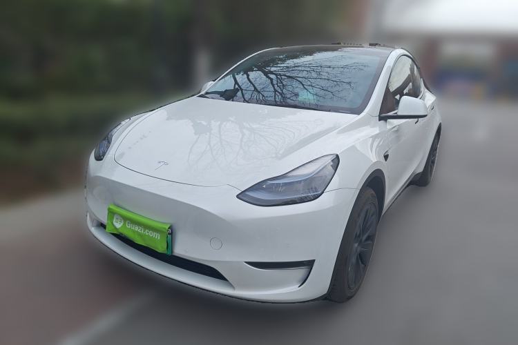Used Tesla Model Y 2023 Long-Range All-Wheel-Drive Version