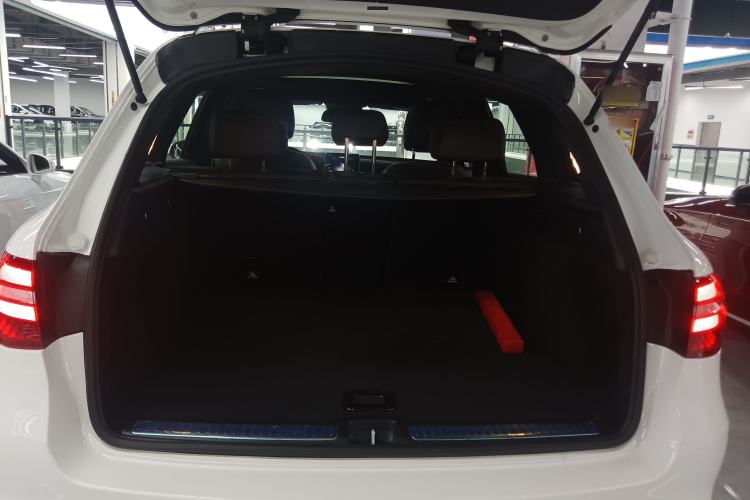 Used Mercedes-Benz GLC 2018 Facelift GLC 260 4MATIC Luxury Edition