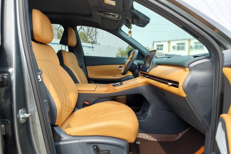 Used Geely Galaxy Xingjian 7 EM-i 2025 120km Exploration+ Version Right Front Seat