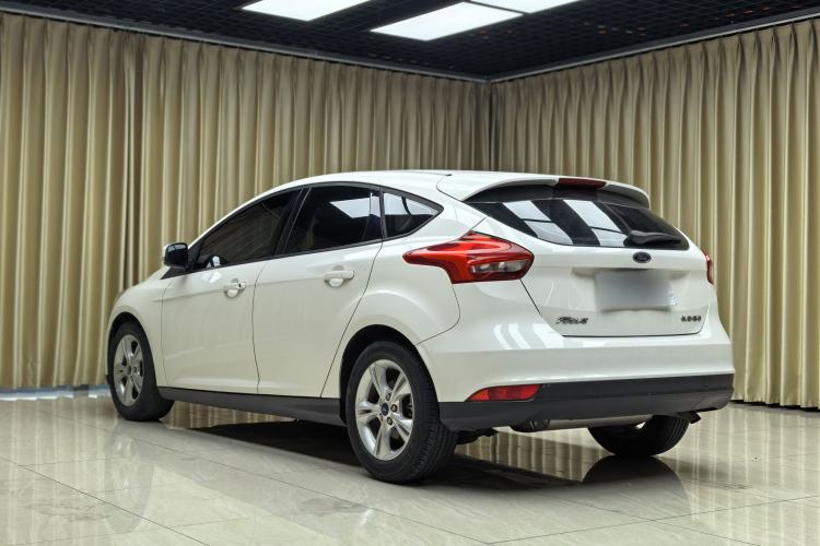 Used Ford Focus 2018 Hatchback Classic 1.6L Automatic Comfort Plus SmartDrive Edition
