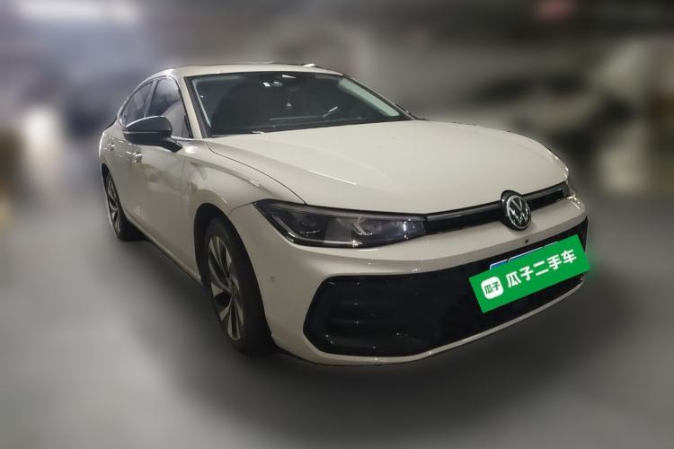 Used Volkswagen Passat 2025 Pro 380TSI Starry Dragon Edition

