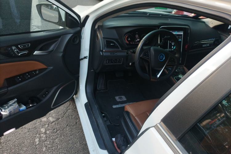 Used BYD Qin New Energy 2018 Qin EV450 Smart Connect Prestige Model
