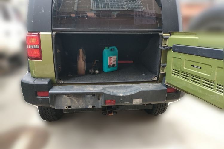 Used BAIC Off-Road BJ40 2016 40L 2.0T Manual All-Wheel Drive Prestige Edition
