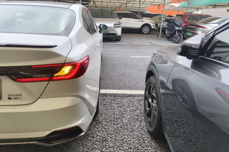 Used Toyota Camry 2024 Dual-Motor 2.0 HXS Sport Plus Edition