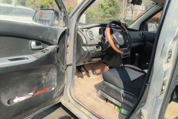 Used CHANGAN KAICHENG Ounuo S 2012 1.3L Base Version