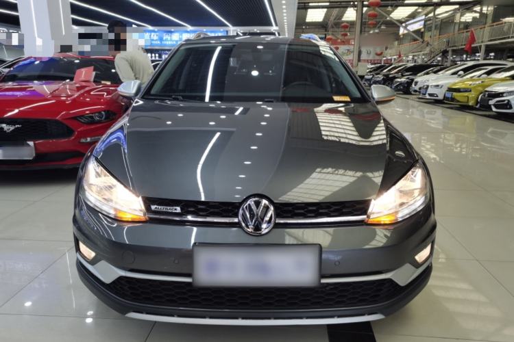 Used Volkswagen Golf 2019 1.8TSI Travel Edition
