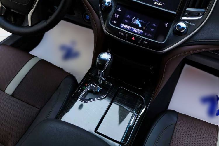 Used Toyota Crown 2017 2.0T Sport Edition Gear Lever