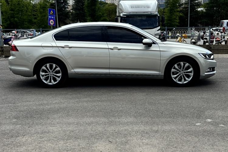 Used Volkswagen Magotan 2019 330TSI DSG Luxury Model China V Standard