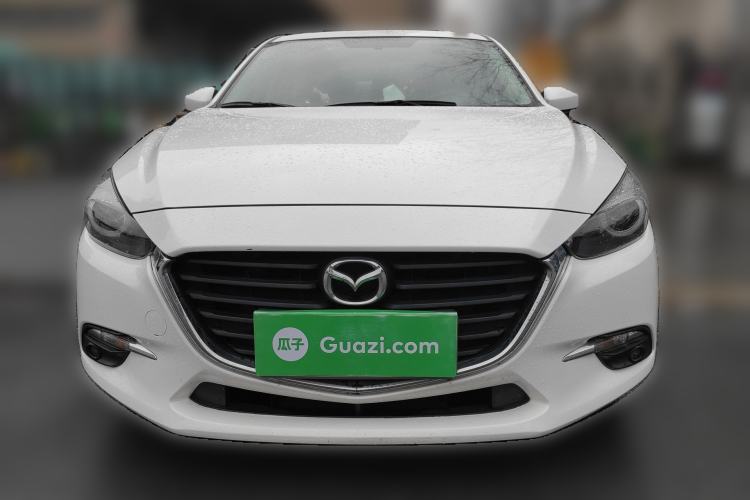 Used Mazda 3 Axela 2019 Cloud-Controlled Sedan 1.5L Automatic Luxury Model China VI Standard
