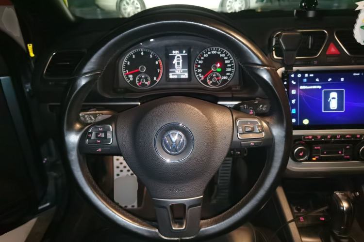 Used Volkswagen Eos 2011 2.0 TSI Steering Wheel
