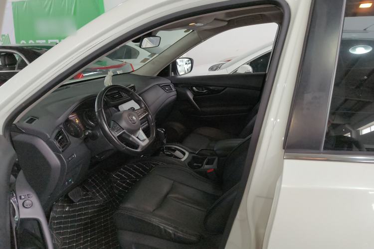 Used Nissan X-Trail 2019 2.0L CVT Smart Connect Comfort Edition 2WD Left Front Seat