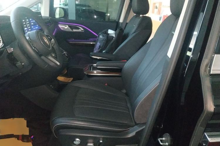 Used Hongqi HQ9 2023 2.0T Smart Connect Flagship Edition