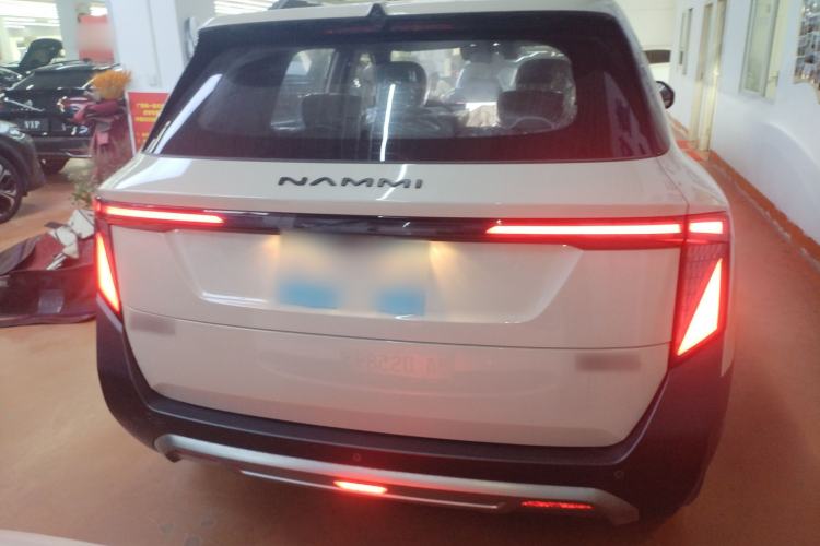 Used Dongfeng NAMMI 06 2025 401 Ultra
