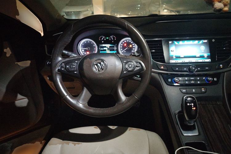 Used Buick LaCrosse 2016 20T Leading Model
