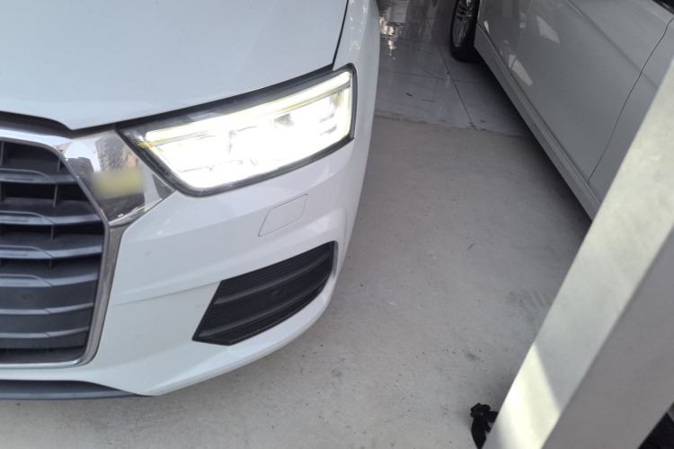 Used Audi Q3 2018 30th Anniversary Edition 30 TFSI Fashion Model Left Front Headlight