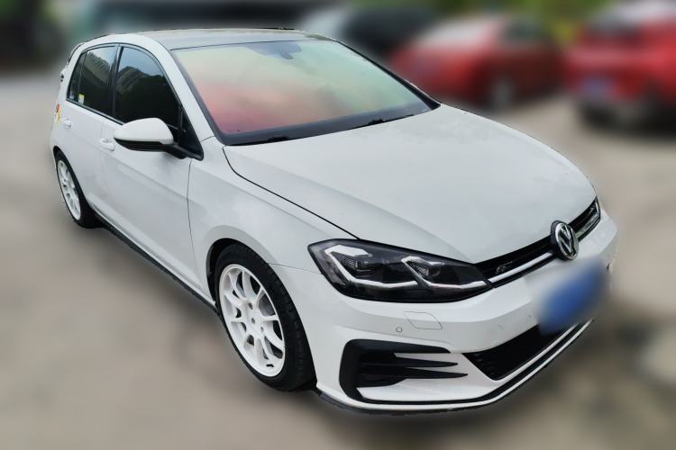 Used Volkswagen Golf 2019 280TSI DSG R-Line China VI Standard Front Right 45 Deg